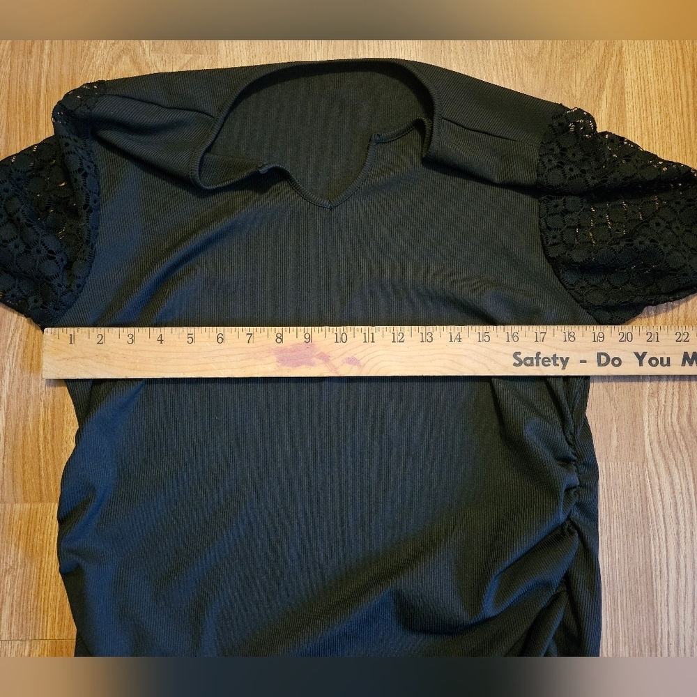 SHEIN Black Curve Top - Picture 4 of 5